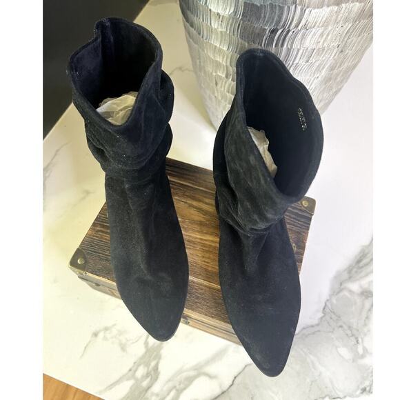 Silent D WINGLET Suede Flat Boots in Black - Picture 2 of 12